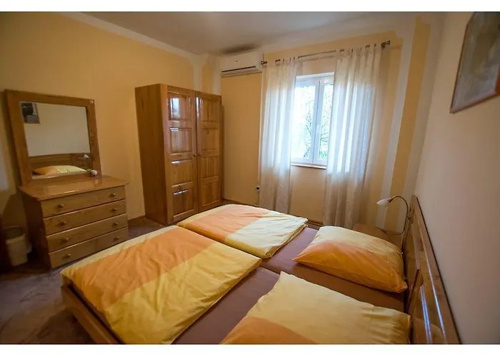 Marina * סטאריגרד-פקלניצה